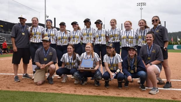 x Lakeview Grant Union 2A:1A softball final Taylor Balkom 18